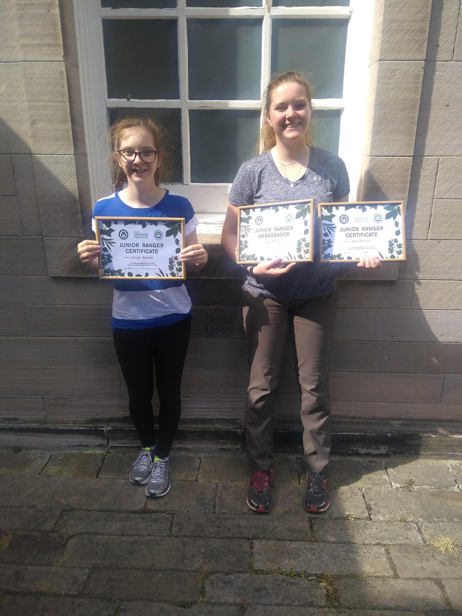 2013 Junior Rangers in Hopetoun with certificates